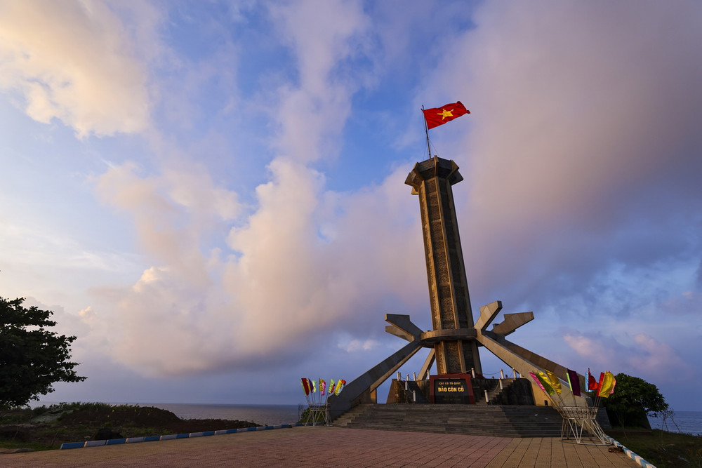 🌴 Đảo Cồn Cỏ – Viên ngọc xanh giữa biển khơi Quảng Trị 🌊